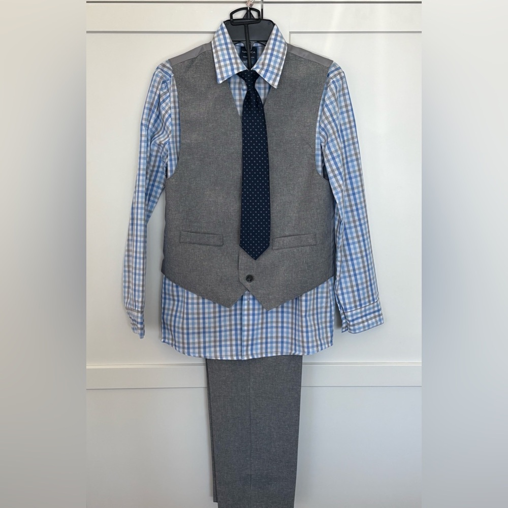 Nautica Kids Vest & Pants with Button Down Shirt and Tie (4 piece set) Size 12